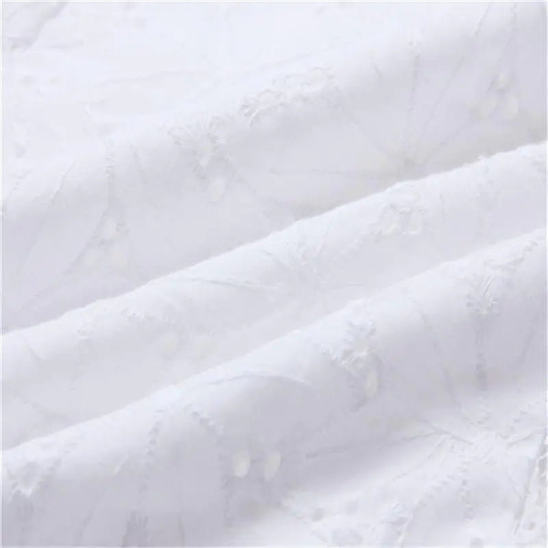 LACE TURTLENECK BLOUSE