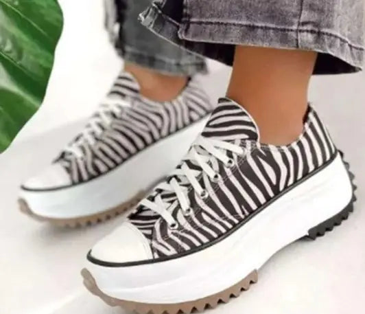 Fashion Low-top Platform Canvas Shoes